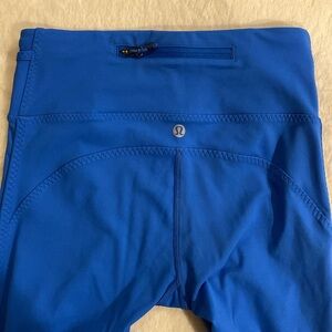Lululemon Royal Blue 3/4 Capri Leggings Size 4 Reflective Stripe Excellent Cond